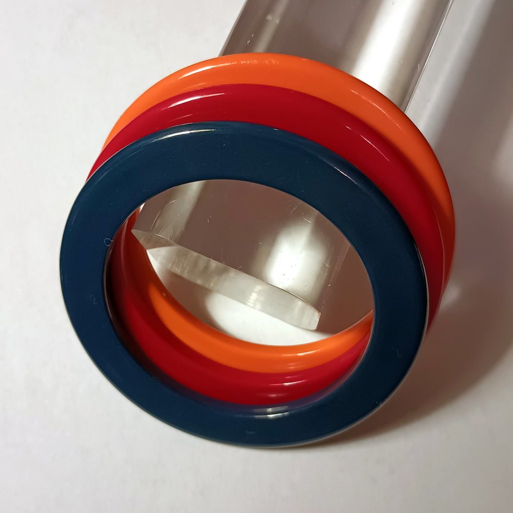 Vintage set of 3 Thin Circle Bangle Bracelets acrylic resin